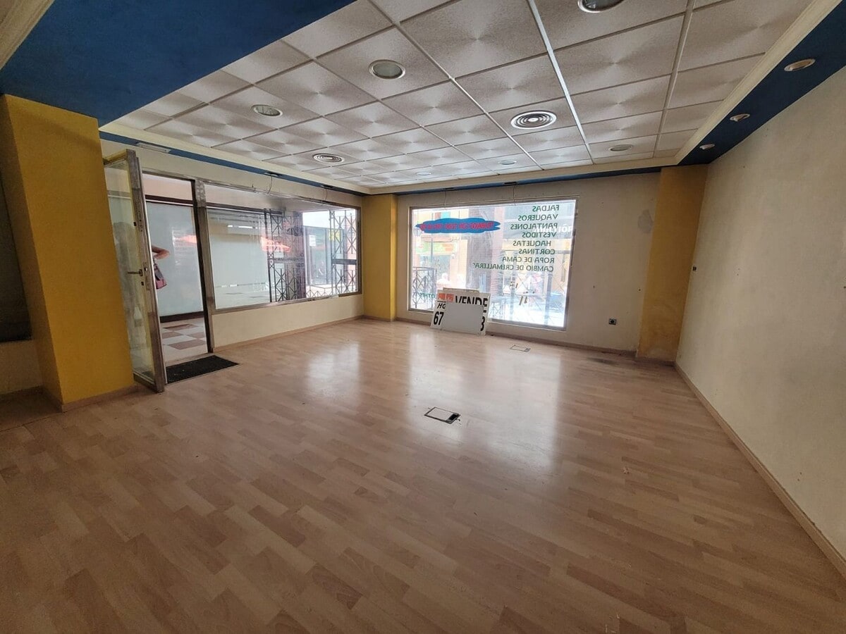 Benidorm, ALI 03501 -  -  - Interior Photo - Image 2 of 4