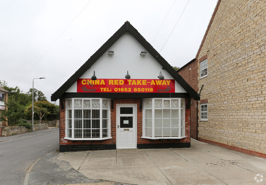 1 West St, Brigg to rent - Building Photo - Image 3 of 3