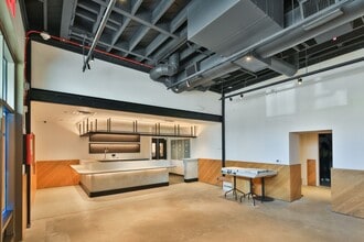 3716 Eagle Rock Blvd, Los Angeles, CA to rent Interior Photo- Image 2 of 12