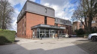 Manchester Rd, Wilmslow to rent Building Photo- Image 1 of 9