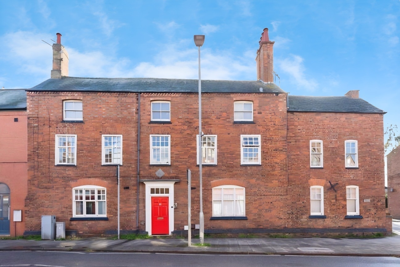 21 High St, Leicester for sale Primary Photo- Image 1 of 2
