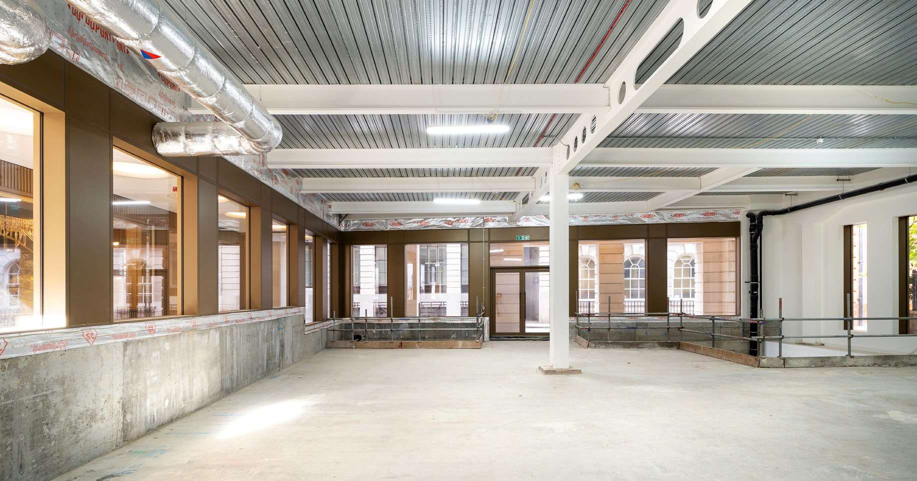 5 Frederick's Pl, London to rent Interior Photo- Image 1 of 2