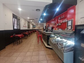 Retail in Sabadell, Barcelona to rent Interior Photo- Image 2 of 10