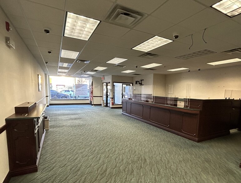 151 South St, Morristown, NJ to rent - Interior Photo - Image 2 of 9