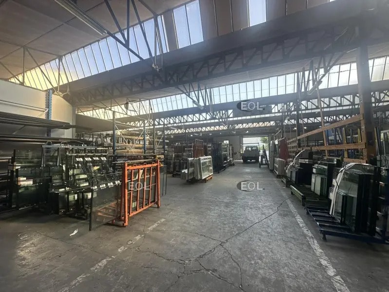 Industrial in Marseille to rent Interior Photo- Image 1 of 6