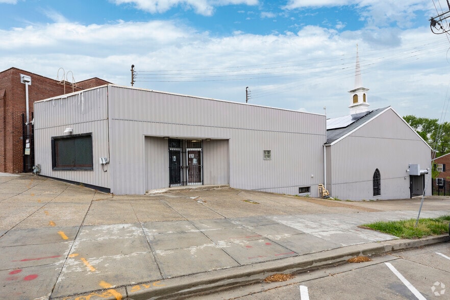 441 Chaplin St SE, Washington, DC for sale - Building Photo - Image 2 of 19