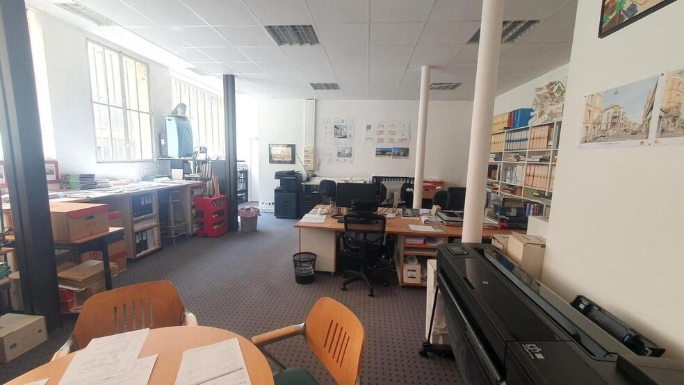 Office in Versailles to rent - Interior Photo - Image 3 of 4