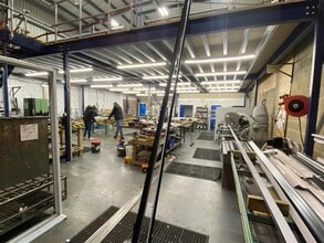 Tribune Dr, Sittingbourne to rent Interior Photo- Image 2 of 9