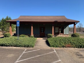 640 Noah Dr, Jasper, GA for rent Building Photo- Image 1 of 17