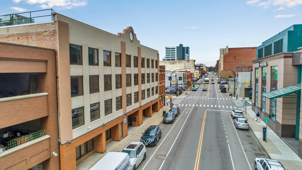 392 Pearl St, Buffalo, NY for rent - Building Photo - Image 3 of 10