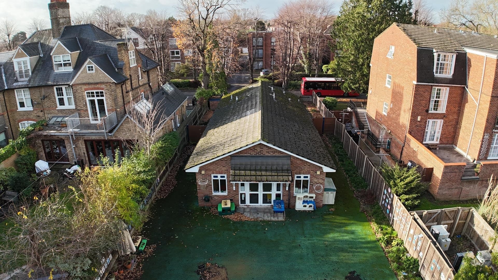 85 Wellington Rd, Enfield for sale Primary Photo- Image 1 of 12