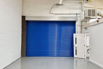 Babbage Rd, Stevenage to rent Interior Photo- Image 2 of 7