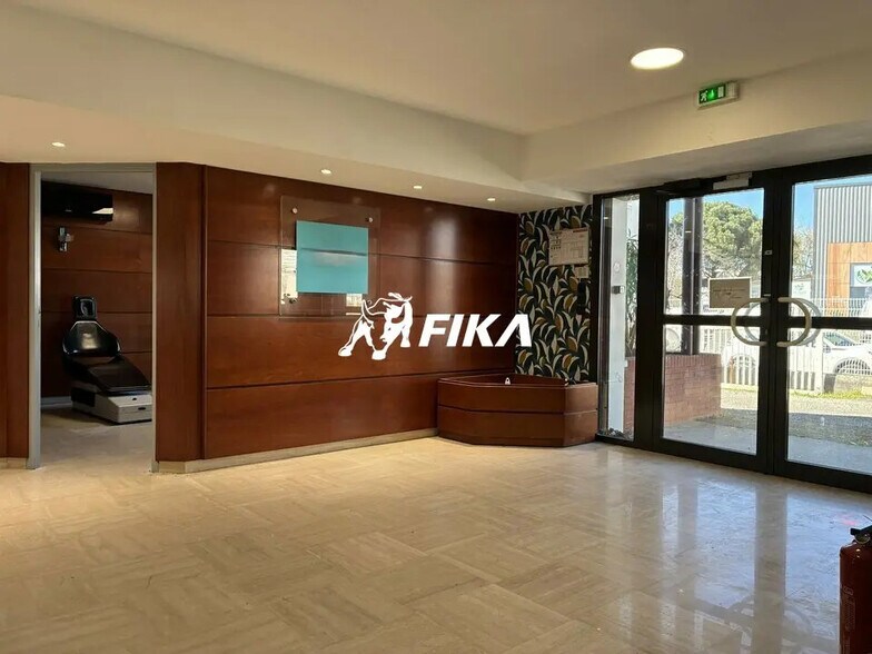 Office / Medical in Balma to rent - Lobby - Image 1 of 7