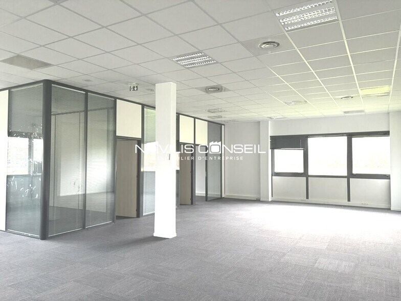 Office in Labège to rent - Building Photo - Image 3 of 23
