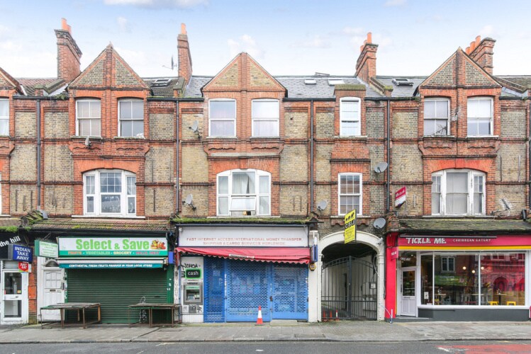 58 Knights Hl, London for sale - Primary Photo - Image 1 of 1
