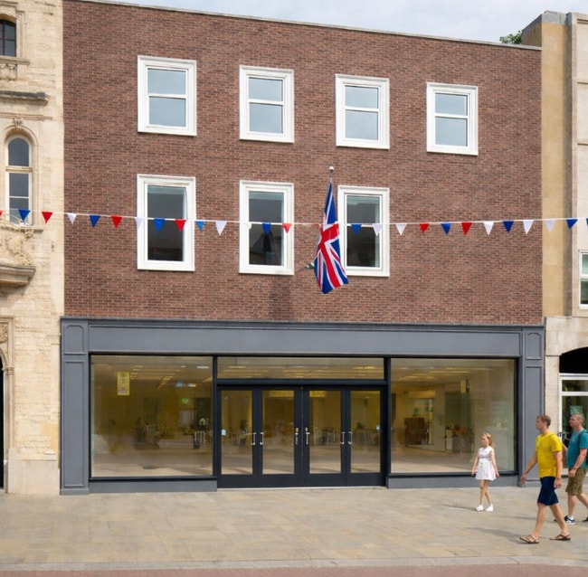 More details for 7-8 East St, Chichester - Retail to Rent
