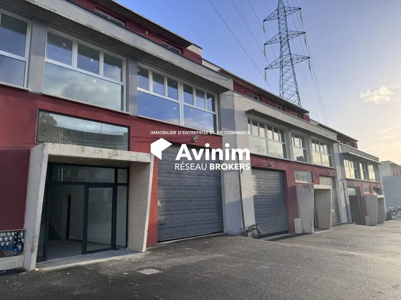 Industrial in Gagny to rent - Building Photo - Image 3 of 7