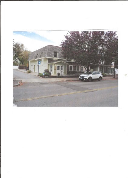 15 Collegeview Ave, Poughkeepsie, NY for sale - Building Photo - Image 1 of 1