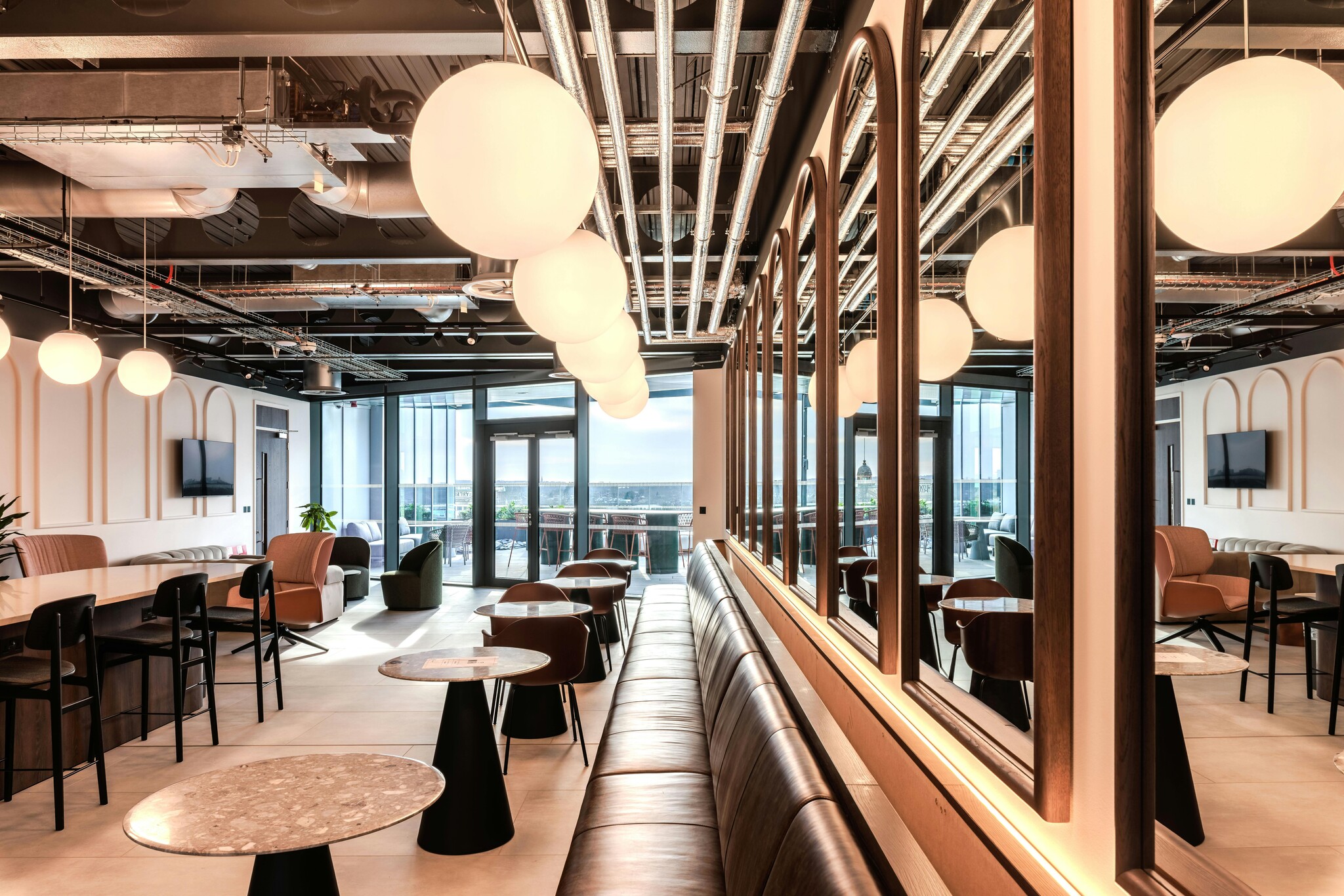 Manbre Rd, London to rent Building Photo- Image 1 of 10