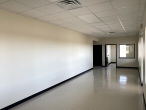 6201 W Murphy St, Odessa, TX for rent Lobby- Image 2 of 6