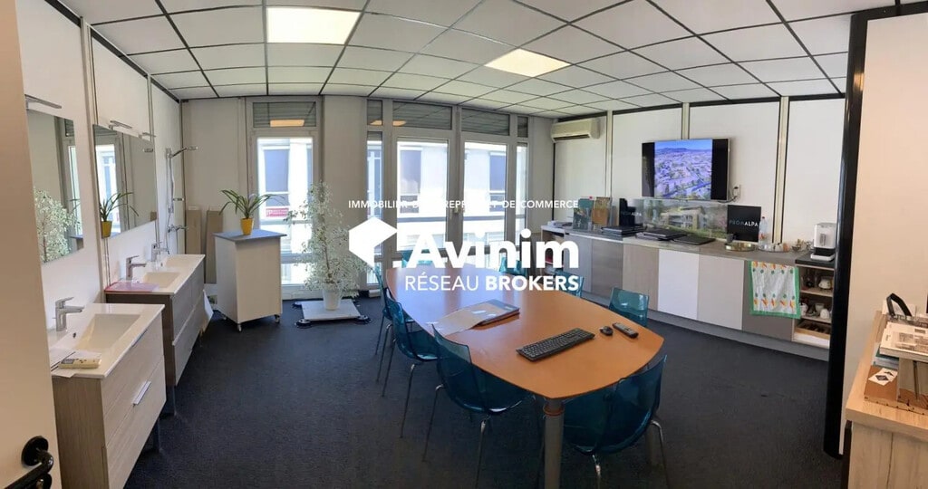 Vente Bureaux 77 m² à 262 m² - Photo 1