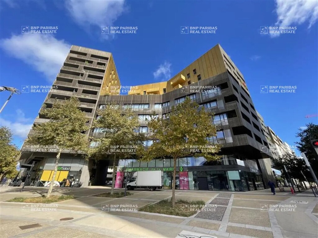 Location Commerce 168 m² - Photo 1