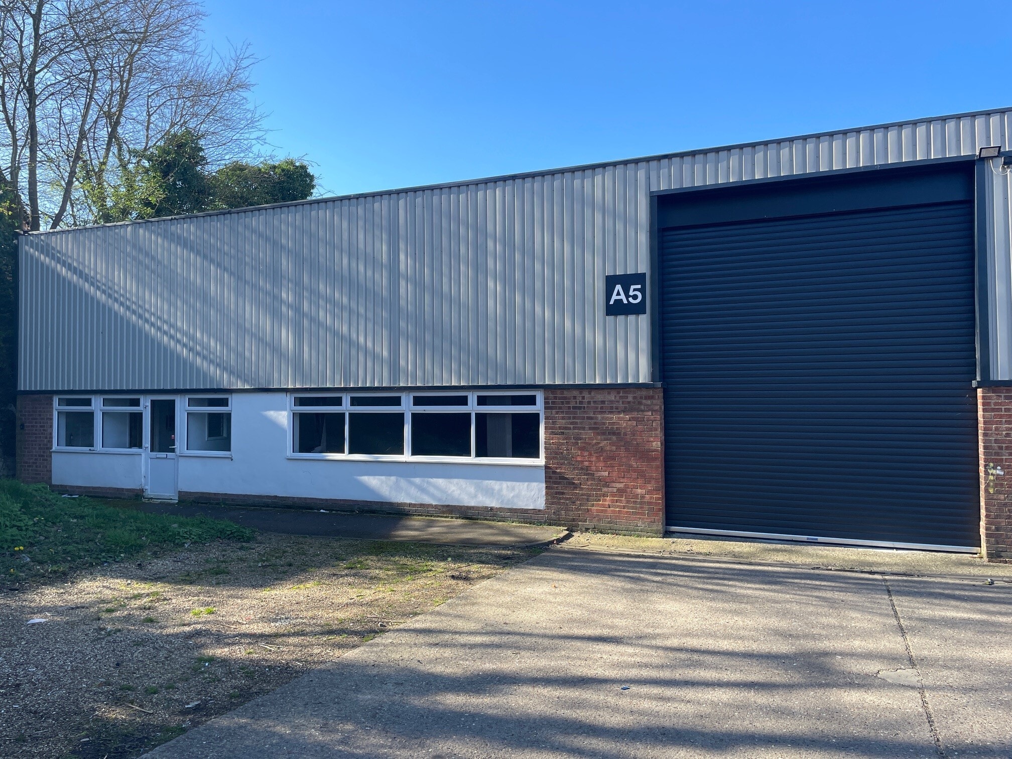 Cuxham Rd, Watlington to rent Primary Photo- Image 1 of 24