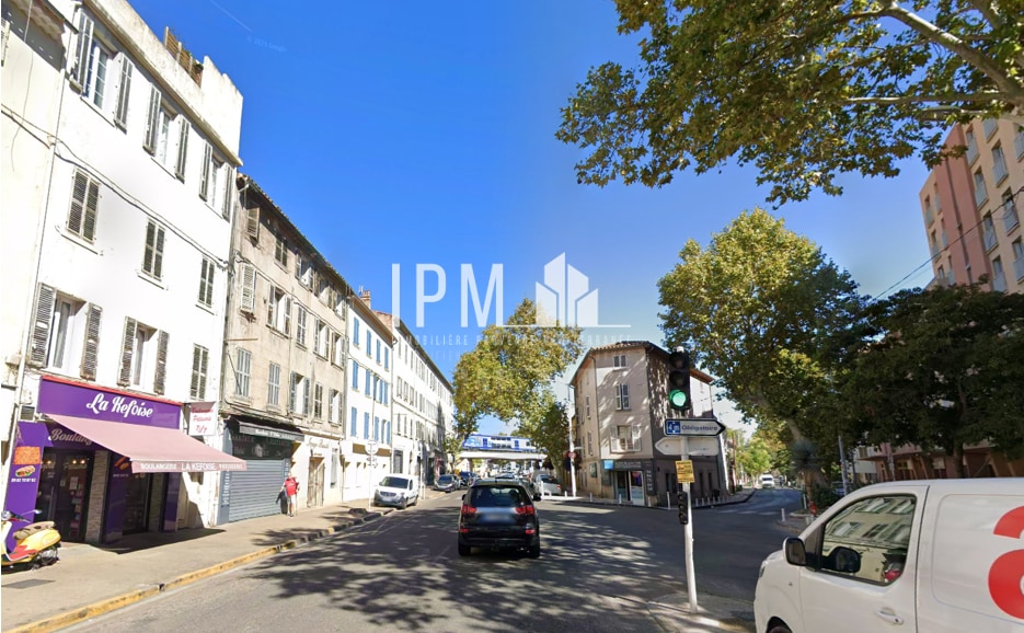 625 Bd Maréchal Joffre, Toulon to rent - Building Photo - Image 2 of 6