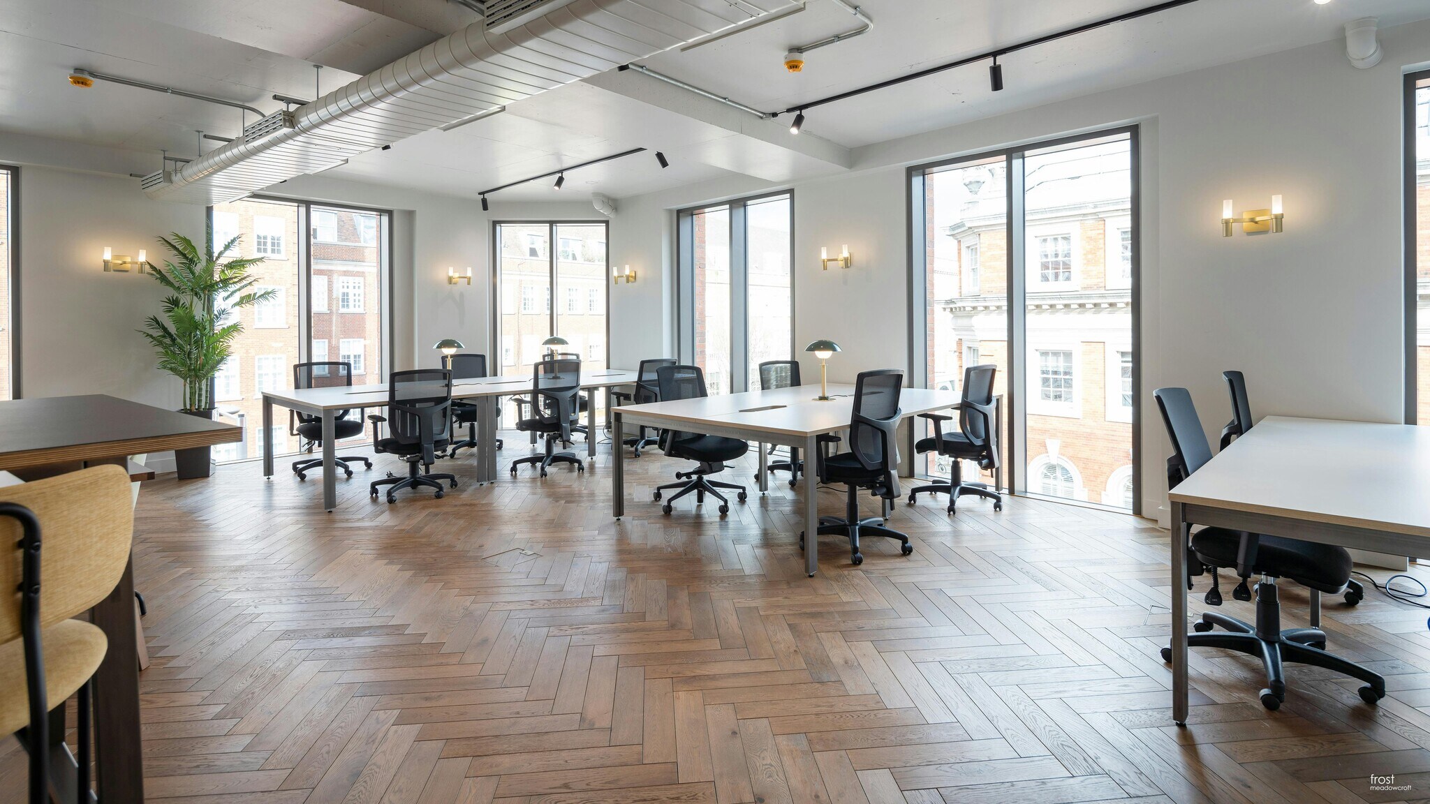 197 Kensington High St, London to rent Interior Photo- Image 1 of 3