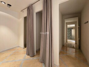 Retail in Lleida, Lérida to rent Interior Photo- Image 2 of 11