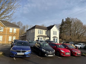 Cowbridge Rd, Bridgend to rent Interior Photo- Image 2 of 3