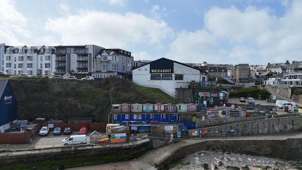 The Crescent, Newquay for sale - Building Photo - Image 3 of 21