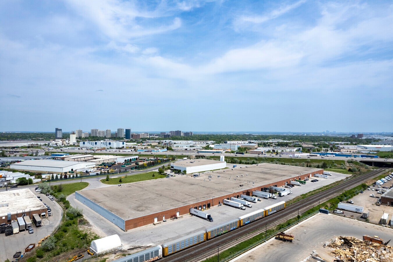 155161 Orenda Rd, Brampton L6W 1W3