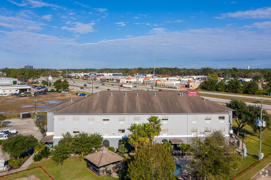 22223 Highway 59 N, Humble, TX for sale - Building Photo - Image 2 of 3