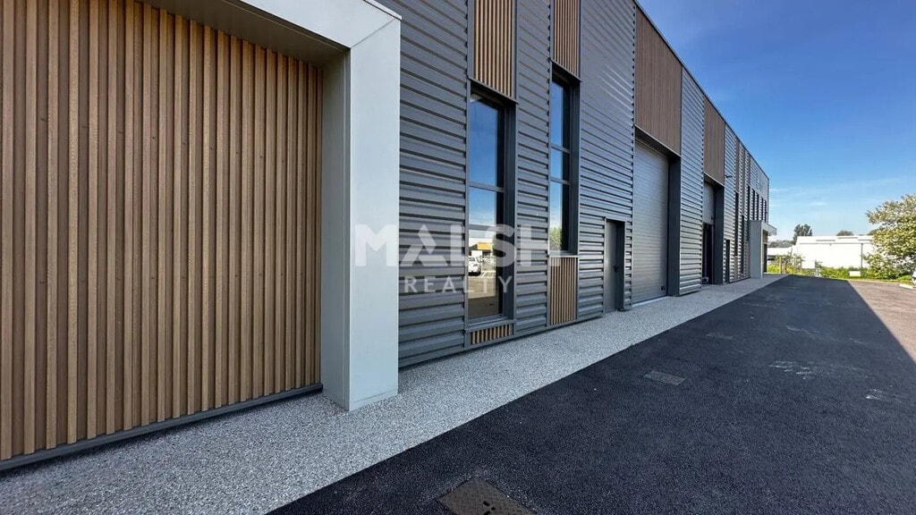 Location Local d'activités 515 m² - Photo 1