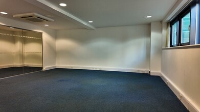 Union St, Newcastle Upon Tyne to rent Interior Photo- Image 2 of 4