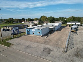 2150 American Dr, Neenah, WI for rent Building Photo- Image 1 of 8