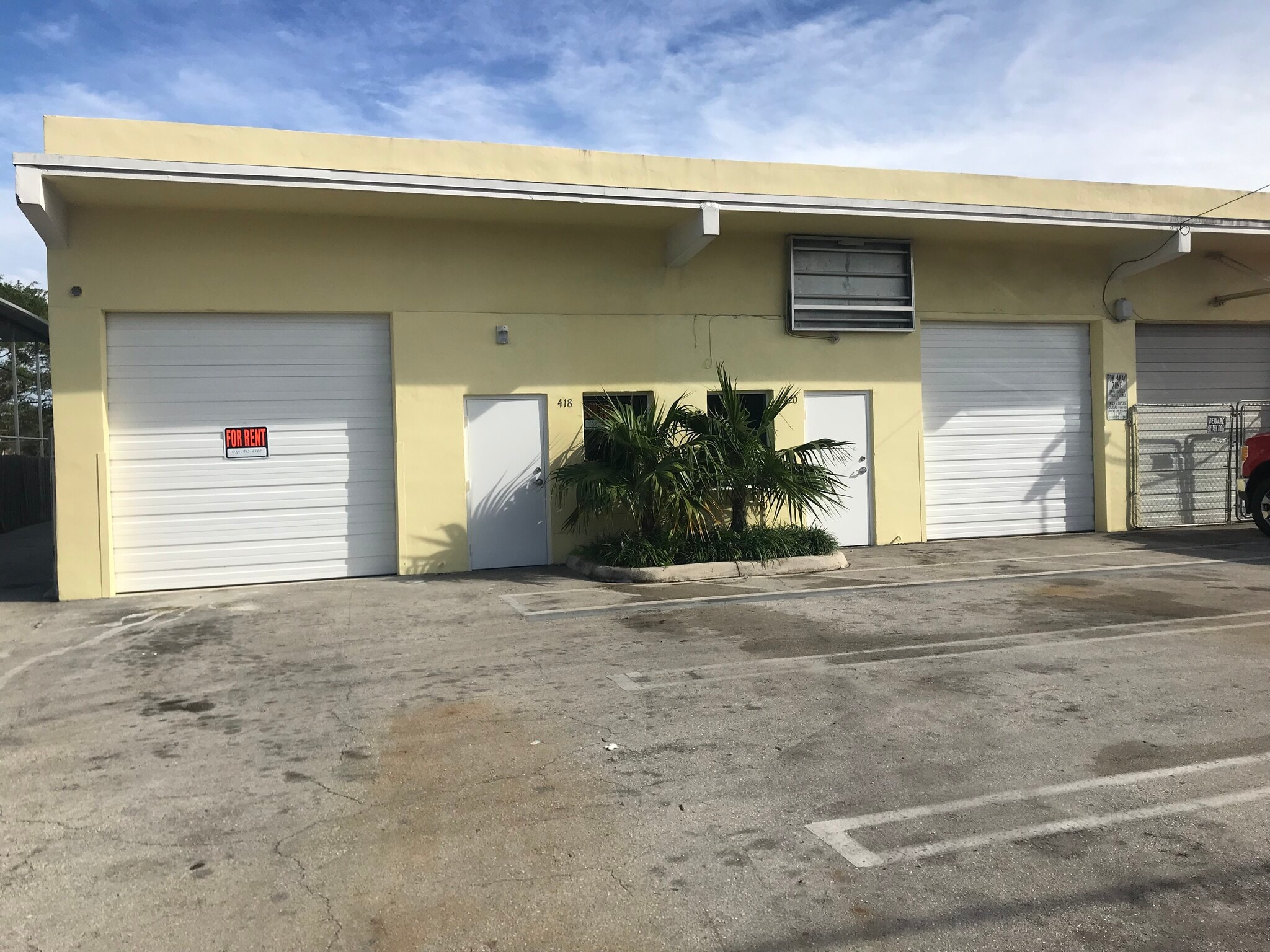 418-432 S Dixie Hwy E, Pompano Beach, FL to rent Building Photo- Image 1 of 20