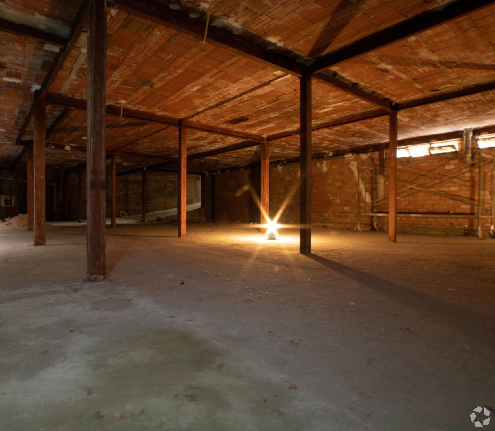 Retail in Toledo, Toledo for sale Primary Photo- Image 1 of 5