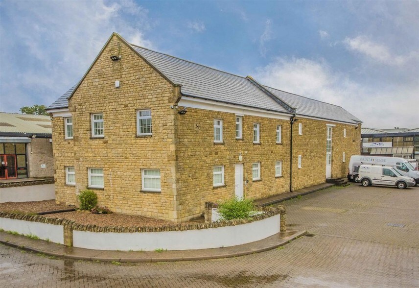 Great Folds Rd, Corby for sale - Primary Photo - Image 1 of 1