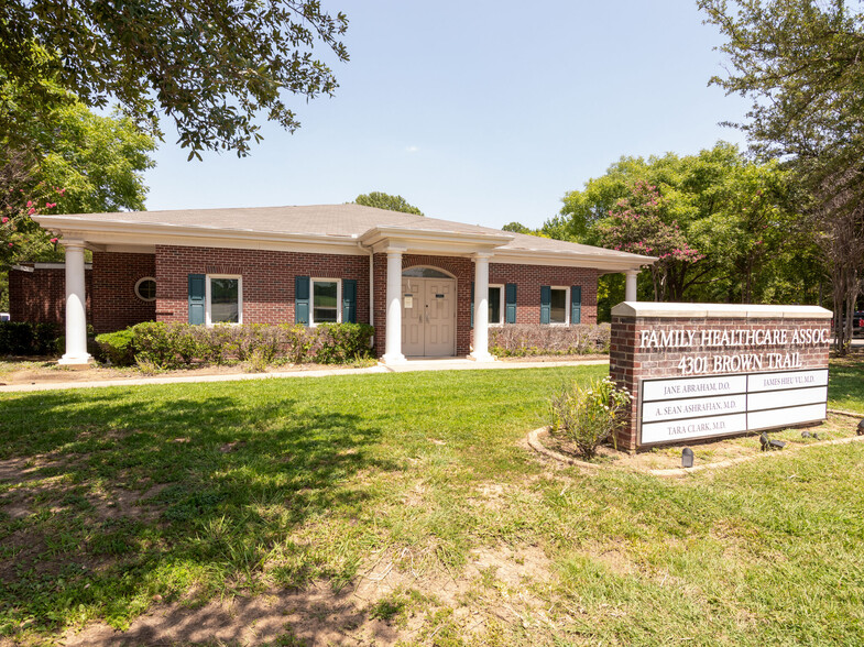 4301 Brown Trl, Colleyville, TX for rent - Building Photo - Image 1 of 6