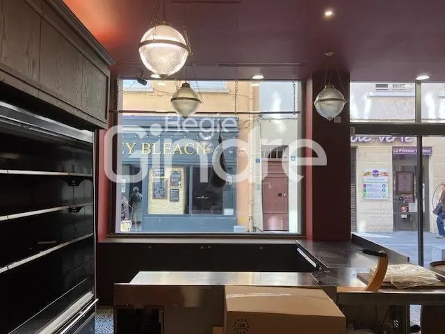 Light Industrial in Lyon to rent - Building Photo - Image 3 of 16