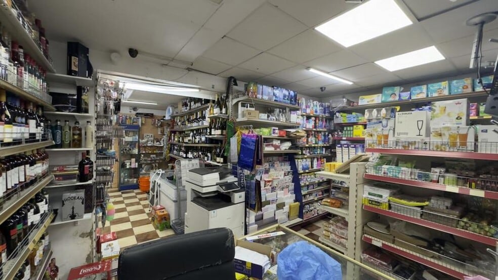 148 Greenford Rd, Harrow to rent - Building Photo - Image 3 of 8