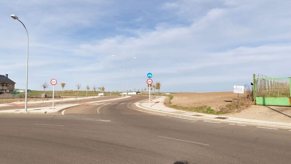 Land in Villares de la Reina, Salamanca to rent - Building Photo - Image 2 of 5