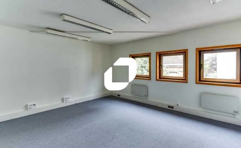 18-20 Rue Pasteur, Le Kremlin-Bicêtre to rent - Building Photo - Image 3 of 23