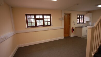 Leicester Rd, Countesthorpe for rent Interior Photo- Image 1 of 5