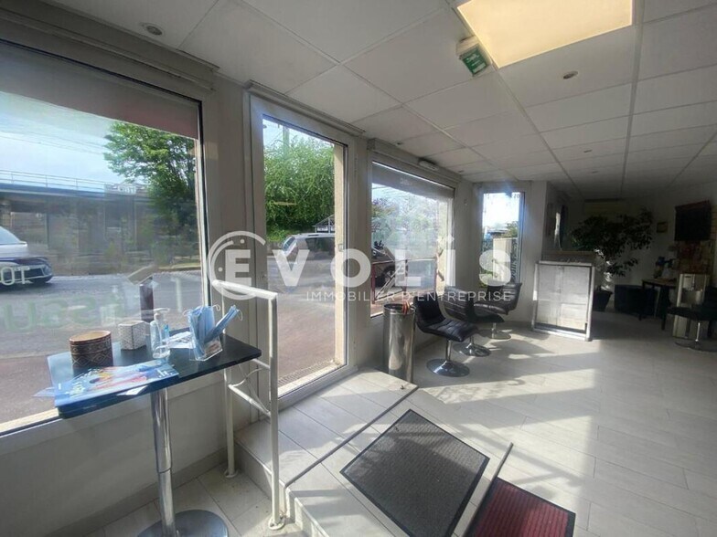 Retail in Villiers-sur-Marne for sale - Interior Photo - Image 3 of 8