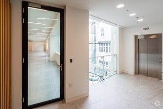 121 Edmund St, Birmingham to rent Interior Photo- Image 1 of 8