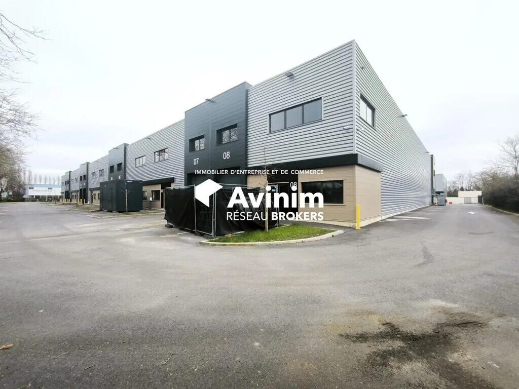Location Entrepôt 1 000 m² à 2 038 m² - Photo 1