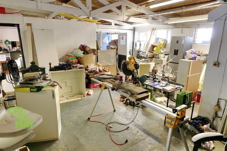 7-9 The Broadway, Haywards Heath to rent Interior Photo- Image 1 of 2